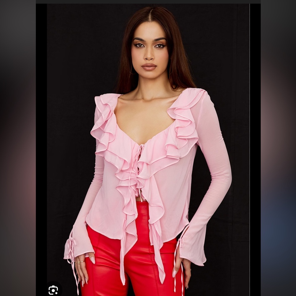 House of CB Aaliyah fairy pink chiffon top & bralette 💘